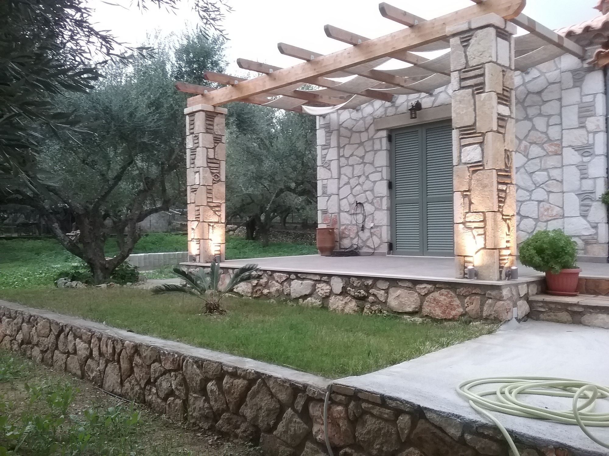Lobos Villa Keri